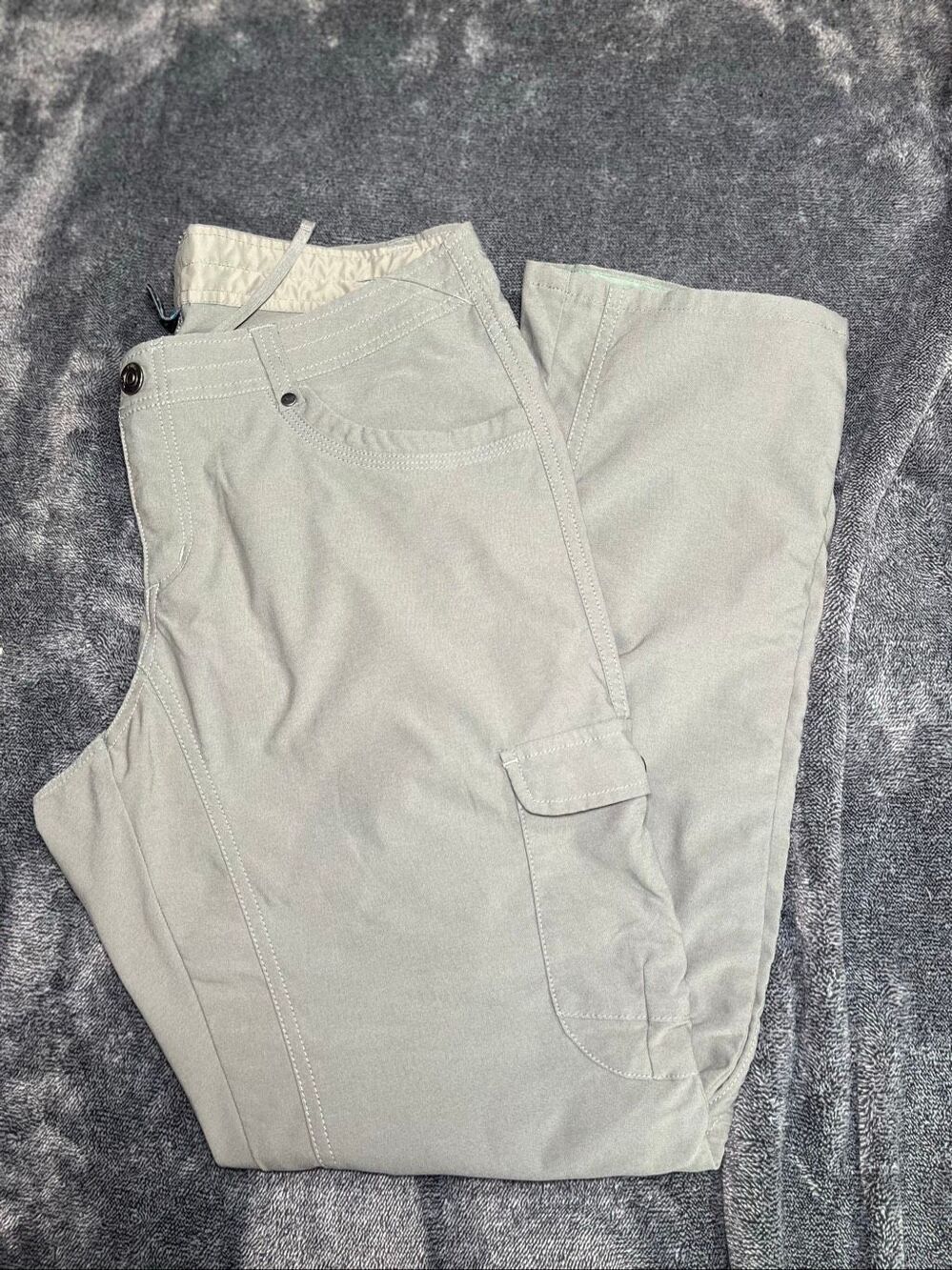 Kuhl Women’s Cargo Hiking Pants Khaki Outdoor Travel Pants Size 12 Short